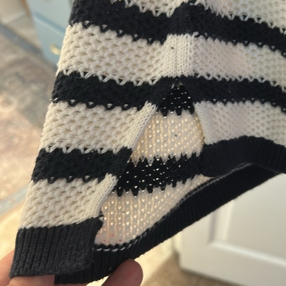 Ann Taylor LOFT Navy and White Open Knit SZ M Striped Crew Neck Sweater - Picture 4 of 5
